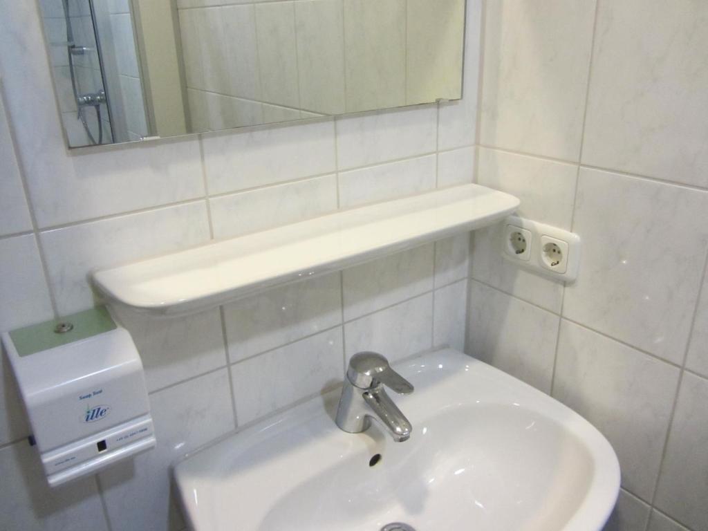 Zum Ochsen Hotel Stadtbergen Kamer foto