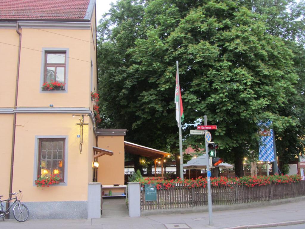 Zum Ochsen Hotel Stadtbergen Buitenkant foto